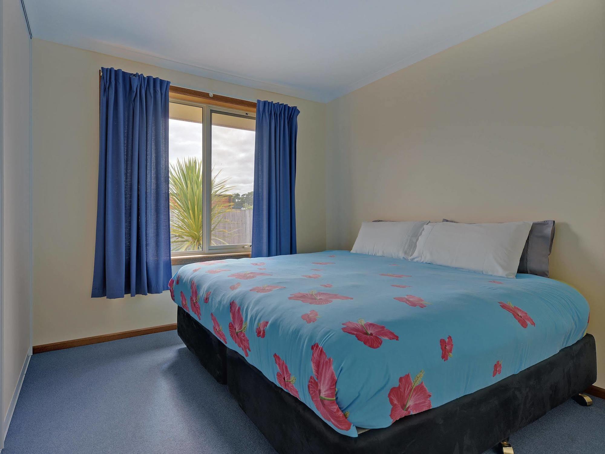 All Inn Strahan Holiday Units Εξωτερικό φωτογραφία